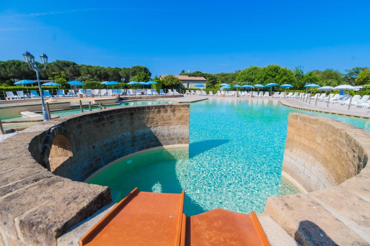 Camping Le Palme Marina Di Bibbona Exteriör bild