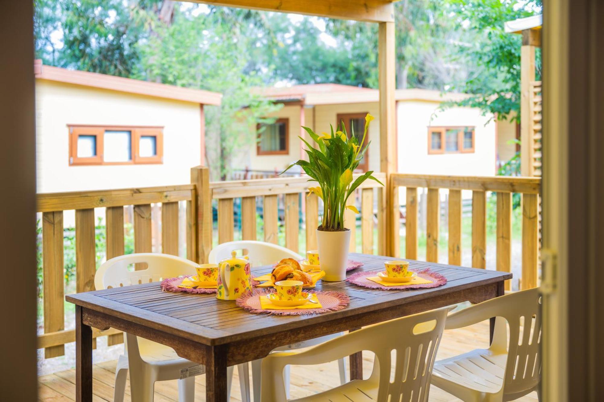 Camping Le Palme Marina Di Bibbona Exteriör bild